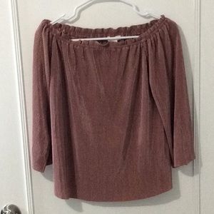 Finn & Grace off the shoulder top Sz S